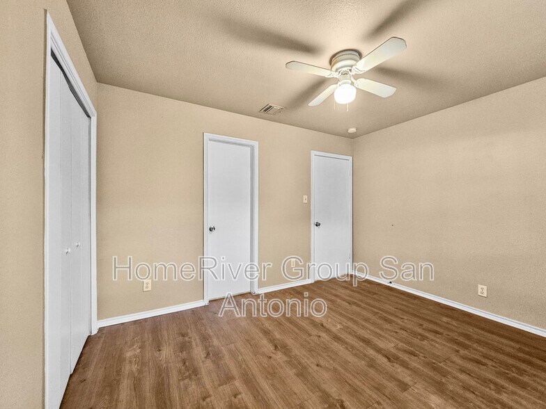 Building Photo - 529 Dukeway