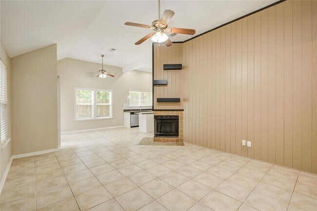 Building Photo - 5006 Westfield Village Dr
