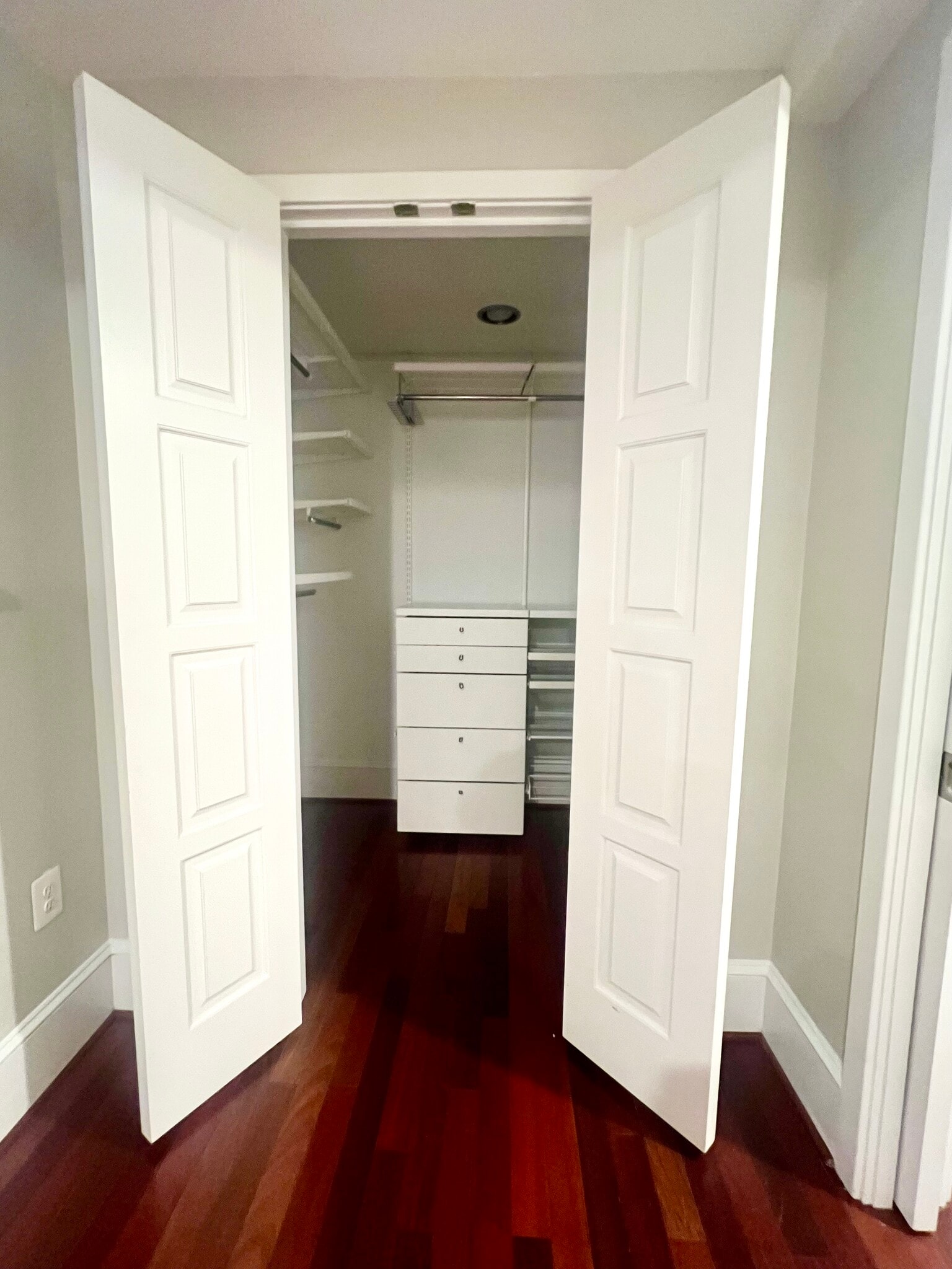 Building Photo - 1326 Girard St NW