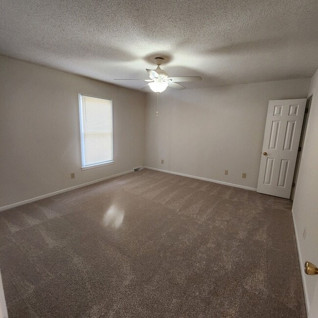 Building Photo - 103 Brams Ct