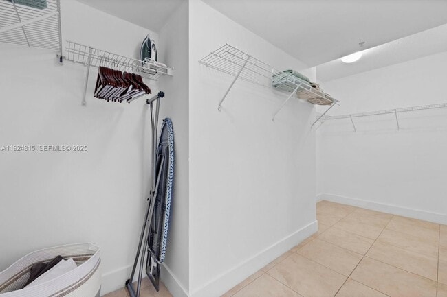 Building Photo - 41 SE 5th St