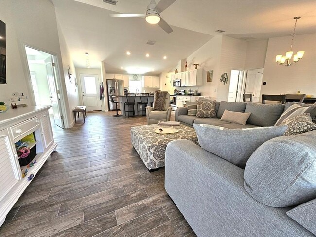 Building Photo - 7436 Michael St