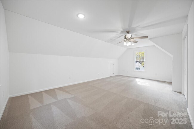 Building Photo - 7219 Bevington Woods Ln