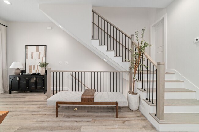 Building Photo - 3705 Creekmont Grn Ln