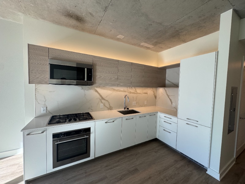 Building Photo - 167 N Desplaines St