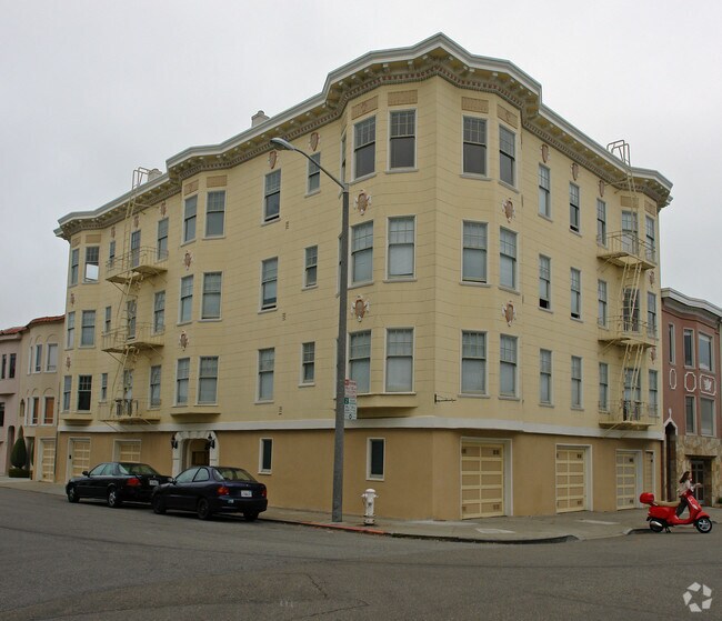 Building Photo - 2 Toledo Way