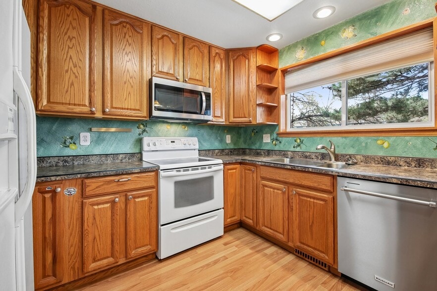 Building Photo - 12610 W Bayaud Ave