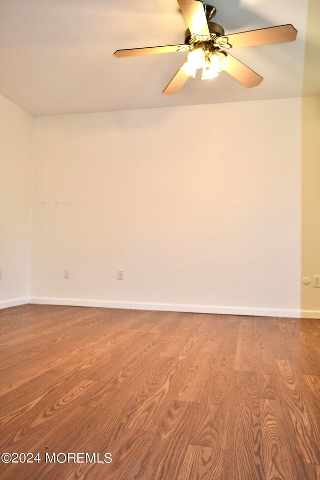 Building Photo - 30 Meadow Green Cir