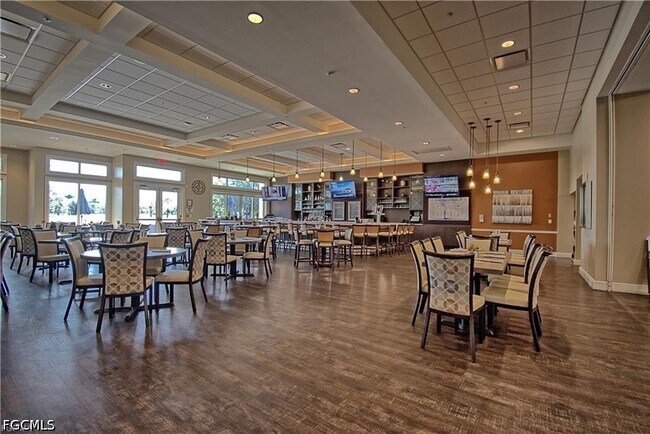 Building Photo - 5665 Trailwinds Dr