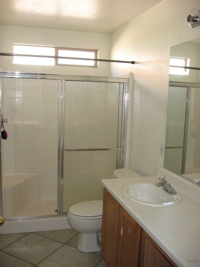 Building Photo - Beautiful Three Bedroom Home Available in Southern Highlands