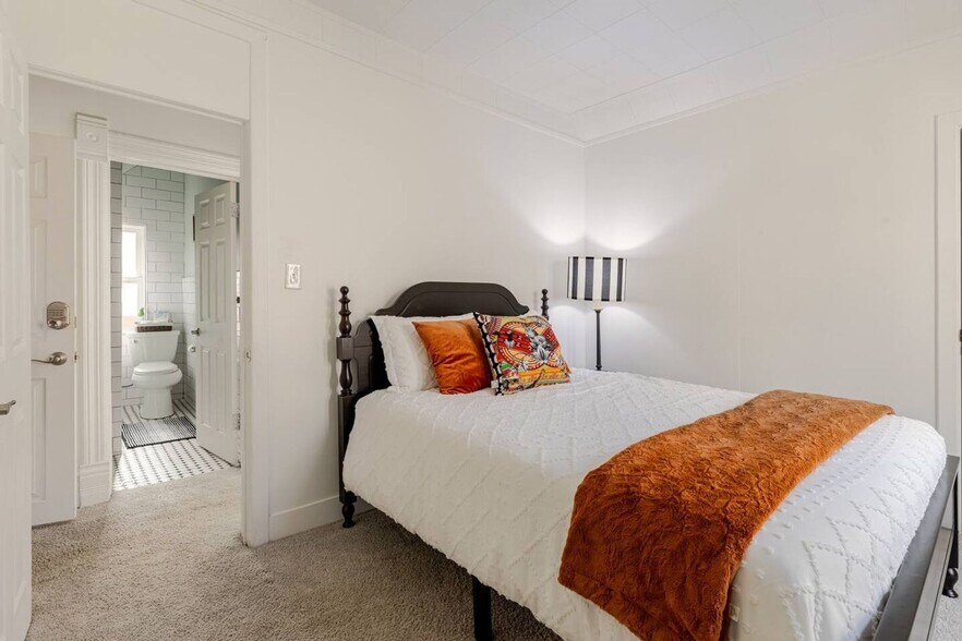 Building Photo - 1155 Josephine St