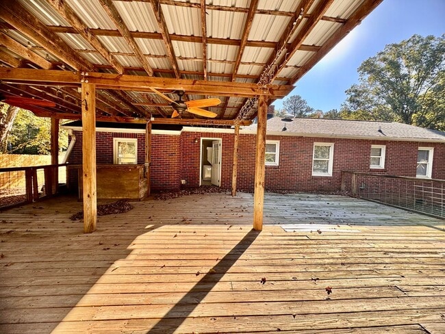 Building Photo - Beautiful 2BR Butner Home