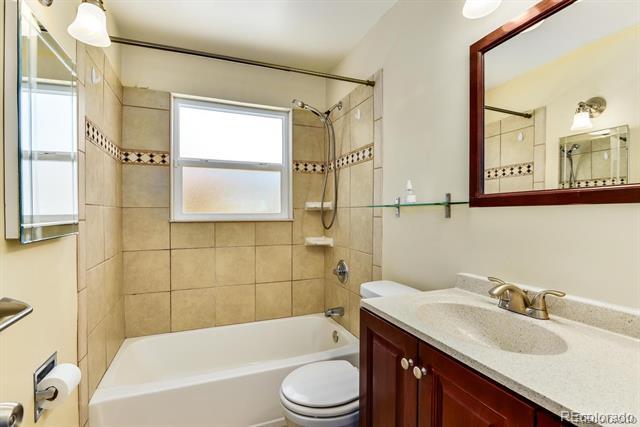 Building Photo - 3338 S Corona St