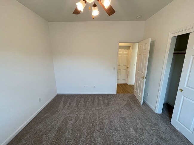 Building Photo - 143 Headwaters Rd