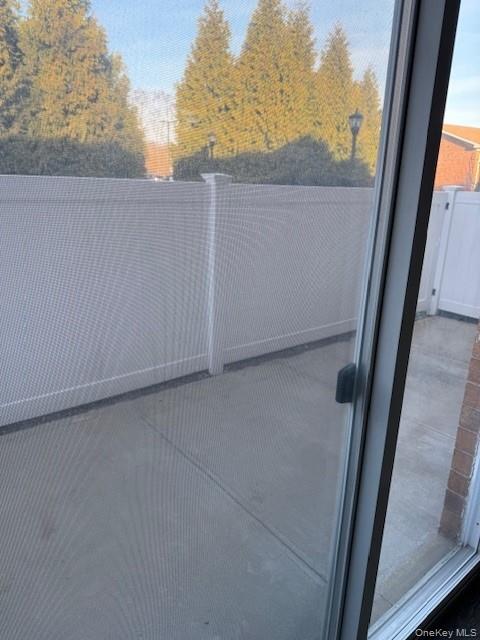 Building Photo - 460 Old Town Rd