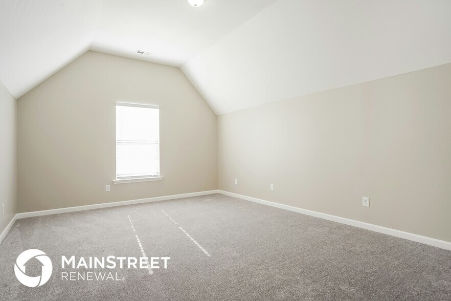 Building Photo - 5113 Chasteal Trail