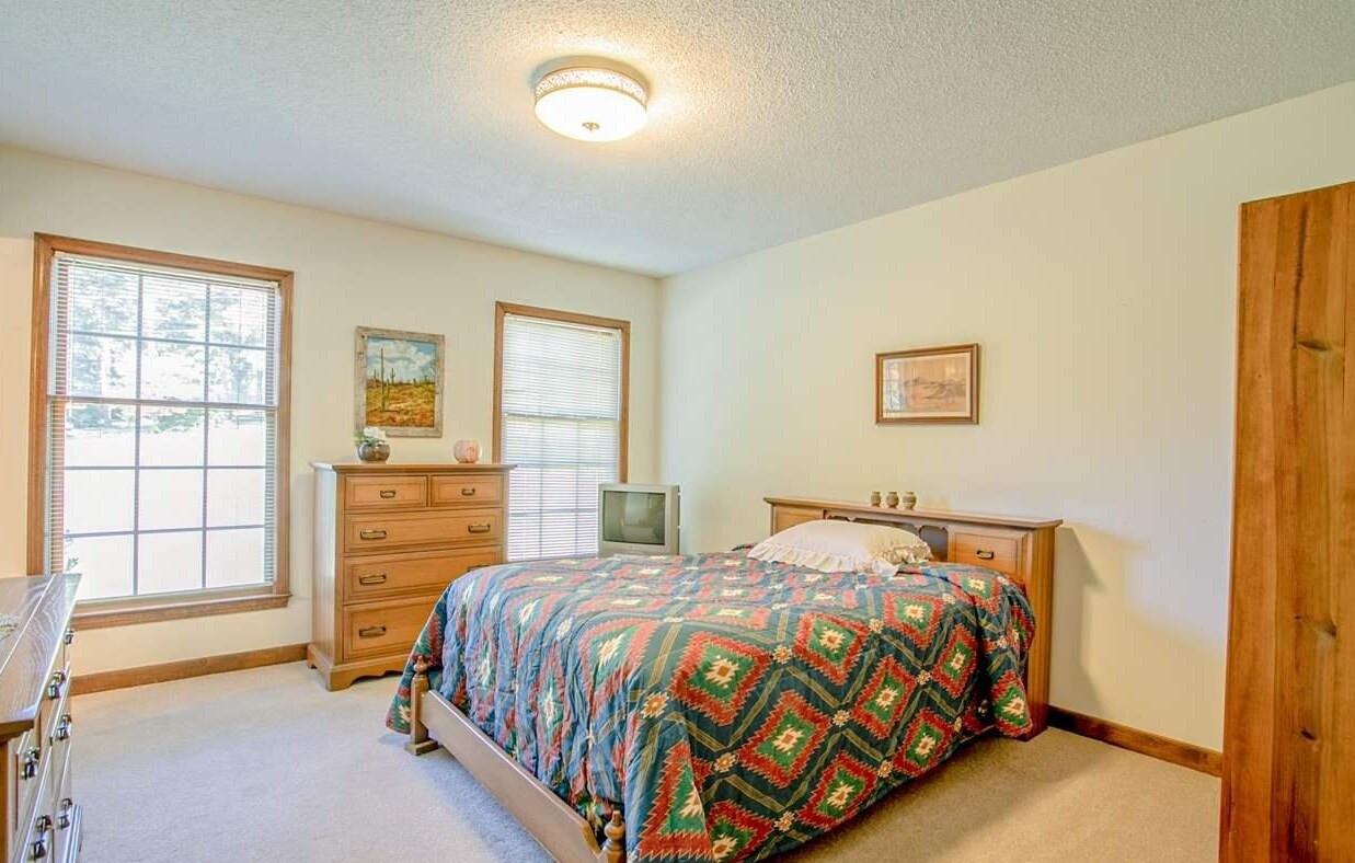 Building Photo - 404 Mount Vernon Rd