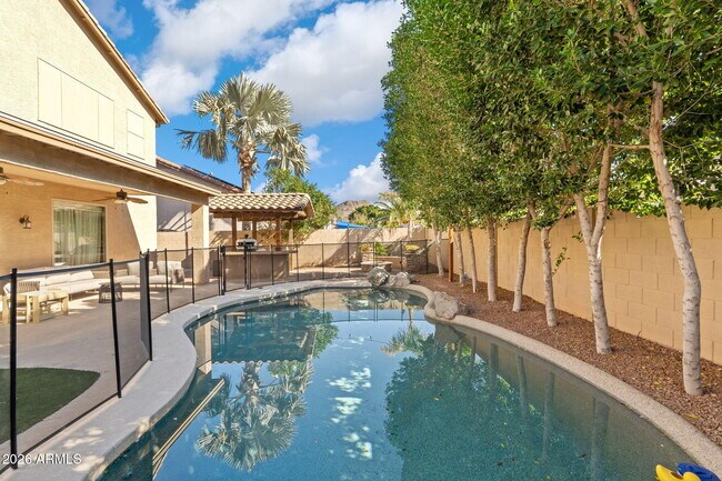 Building Photo - 6943 W Tether Trail