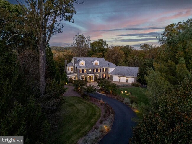 Primary Photo - 9884 River Chase Way