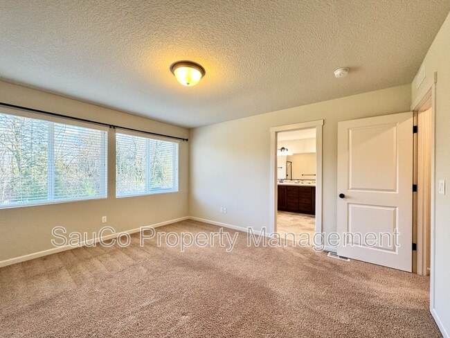 Building Photo - 10010 NW Bartlett Loop