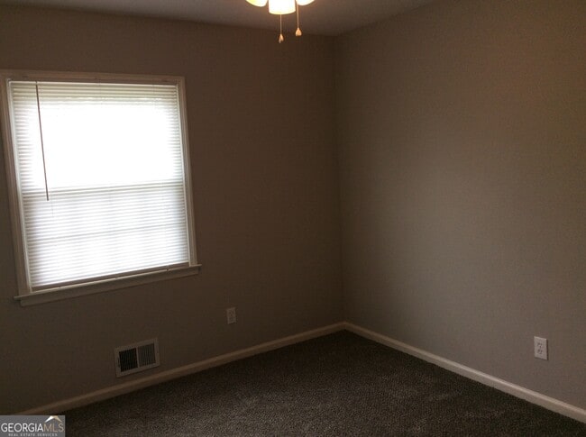 Building Photo - 1417 Pennel Dr