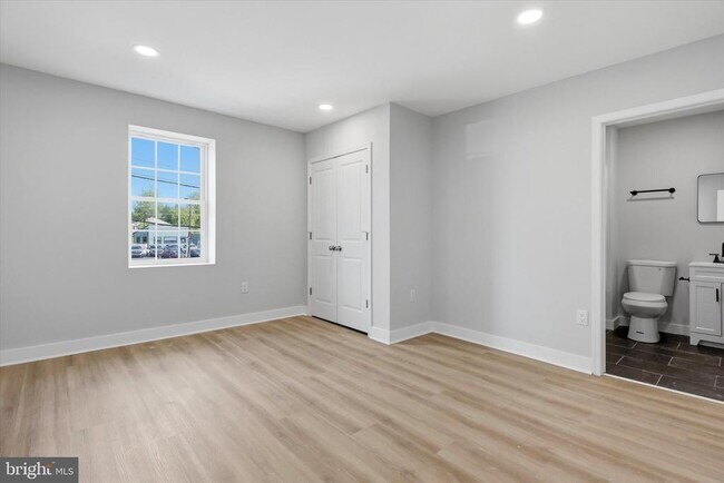 Building Photo - 7406 Bristol Pike