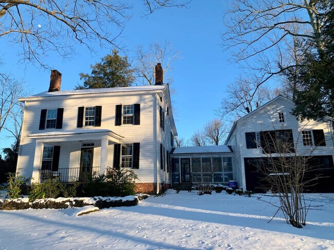 Building Photo - 1357 Canal Rd