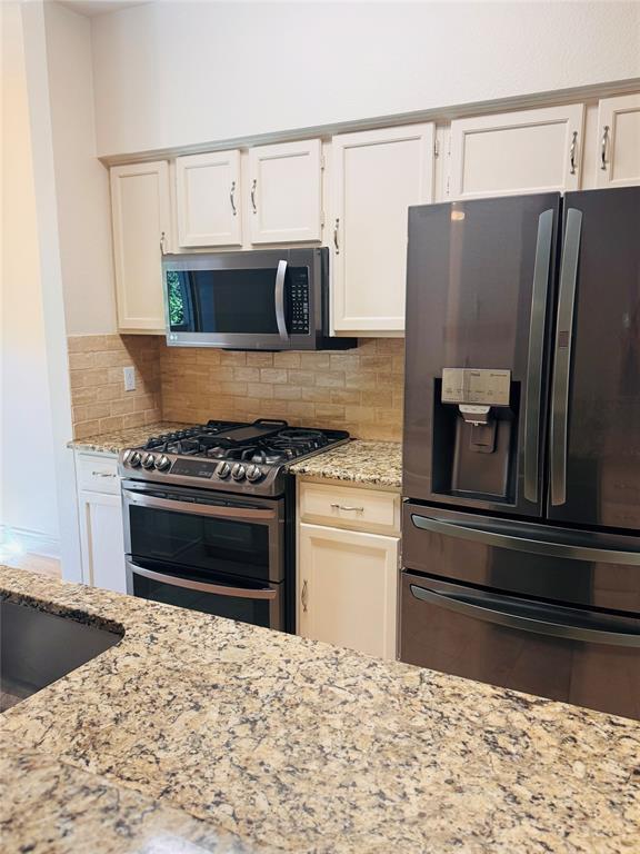 Building Photo - 3839 Dry Creek Dr