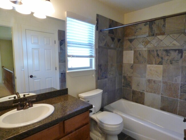 Building Photo - 15443 Falcon Ridge Dr
