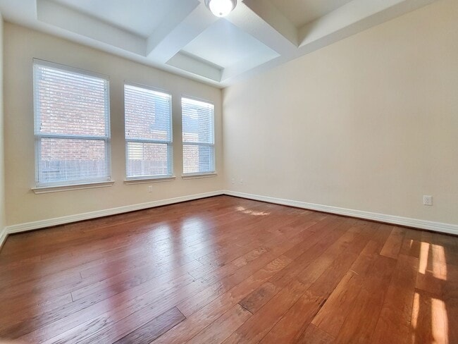 Building Photo - 707 Brook Meadow Trail