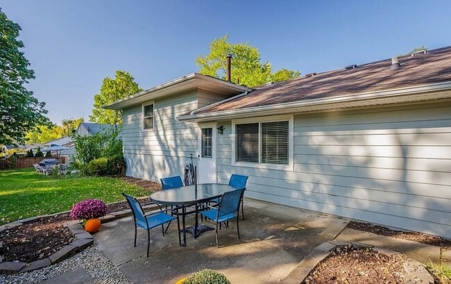 Building Photo - 3 Bedroom 2 Bath Home in Tamarack Hills of Springboro