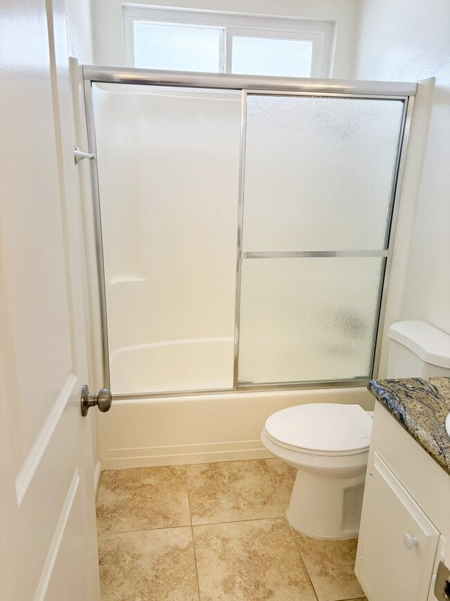 Building Photo - 3189 Coral Dr