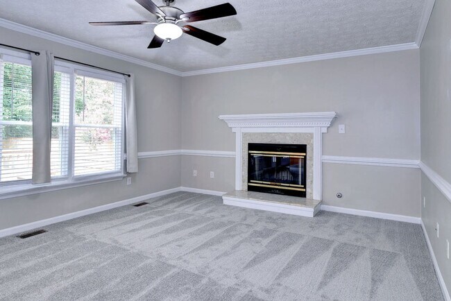 Building Photo - Lovely home in Woods of Tabb