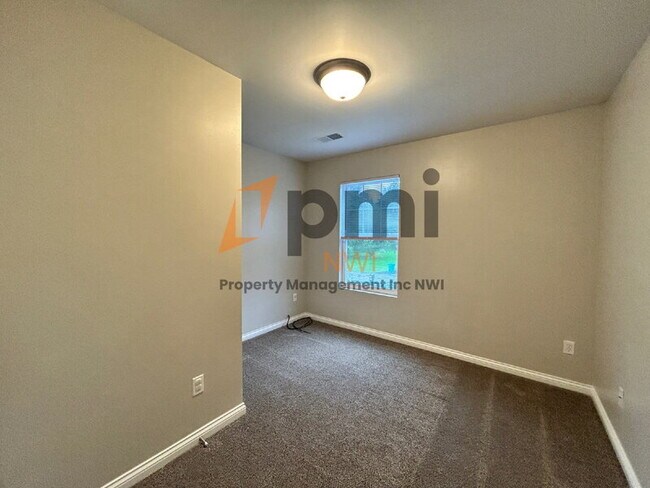 Building Photo - 4000 Silhavy Rd