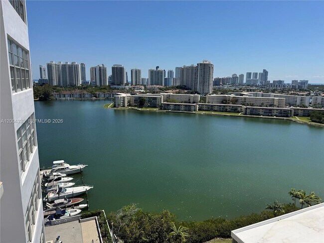 Building Photo - 18041 Biscayne Blvd