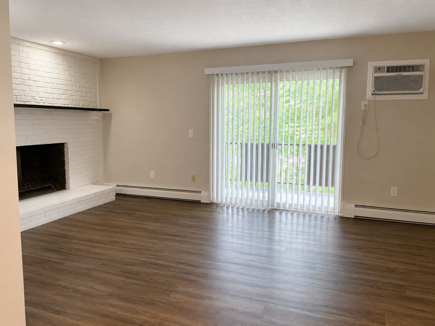 Building Photo - 2065 Sutton Ave