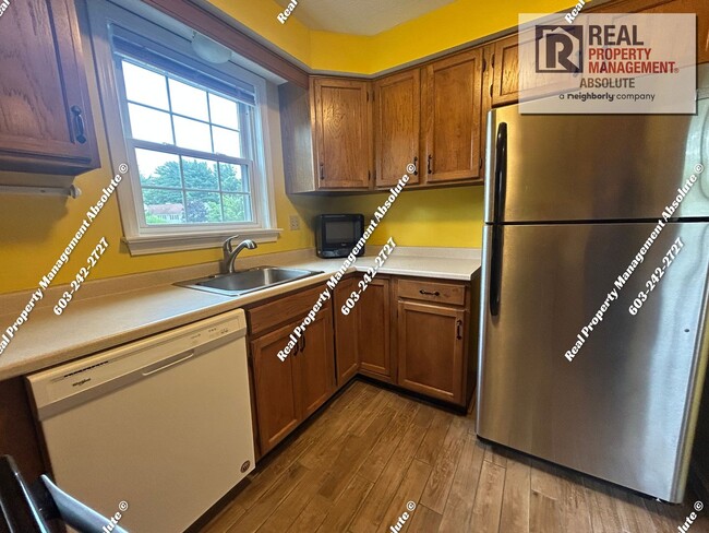 Building Photo - Renovated Townhome in Prime Location