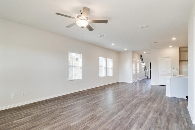 Building Photo - 111 Caliber Ct