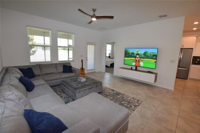 Building Photo - 5055 Hatchineha Ct