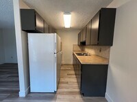 Building Photo - 10th Street Square Apartments