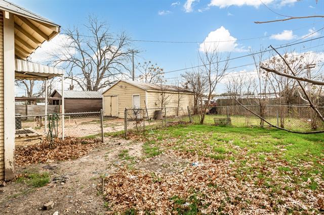 Building Photo - 316 W Avenue A