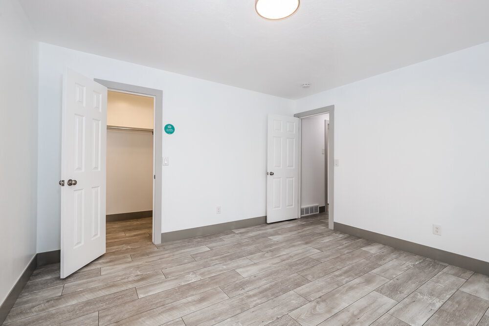 Building Photo - 6754 Clernates Dr