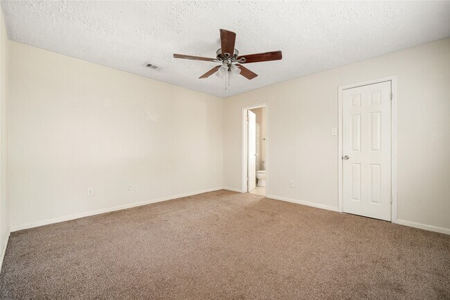 Building Photo - 2603 Hollymist Dr