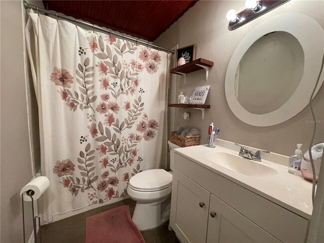 Building Photo - Adorable 2 bed/ 1 bath home in Seffner!!