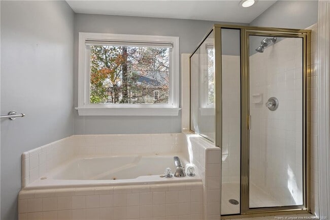 Building Photo - 2021 Shadow Creek Dr