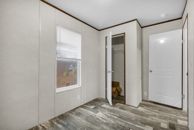 Building Photo - 108 Gladewood Cir