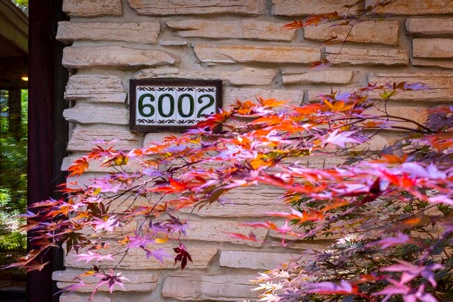 Building Photo - 6002 Hammersley Rd