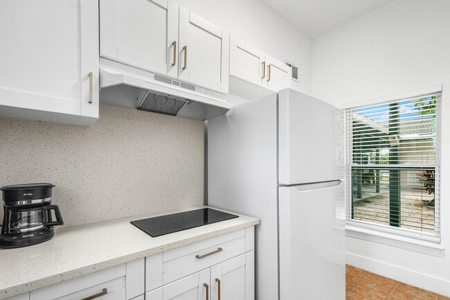 Building Photo - 14539 Belmont Trce