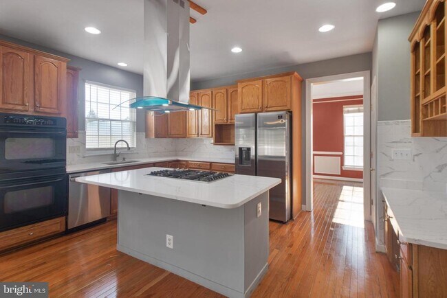 Building Photo - 15309 Lions Den Rd