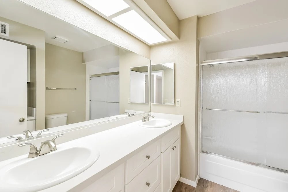 Building Photo - 3320 Beach Port Dr